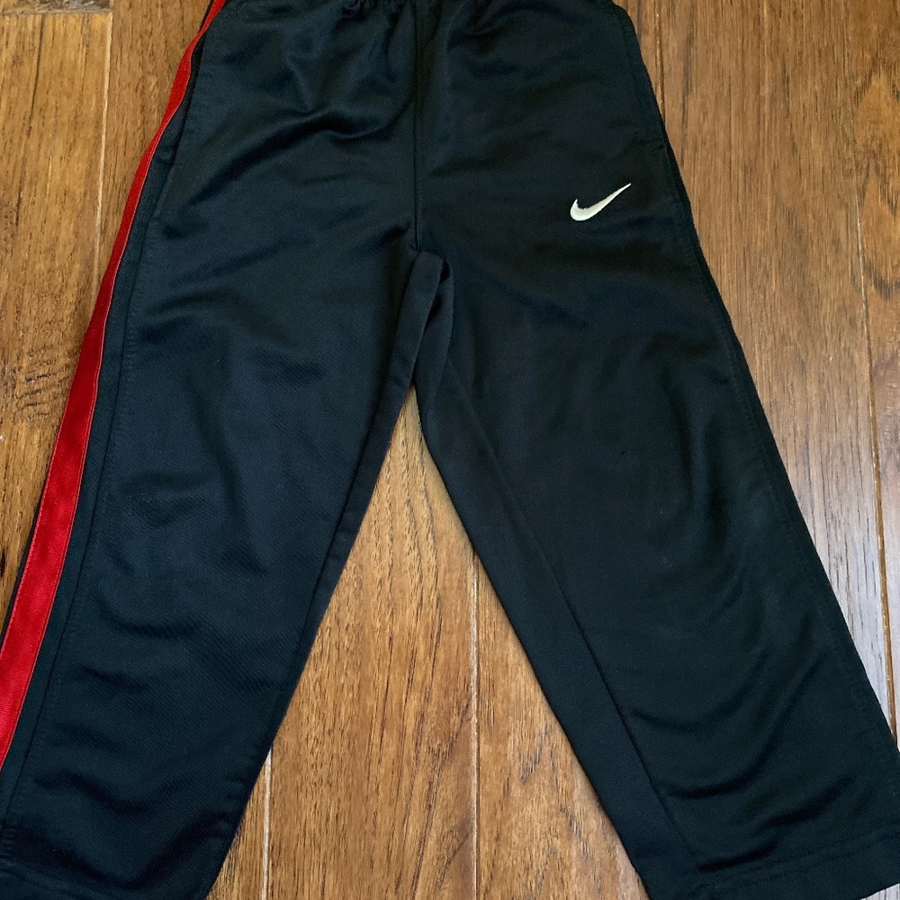 Nike boys,  size 3T pants